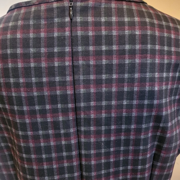 Flare Checkerd Top - Picture 3 of 4